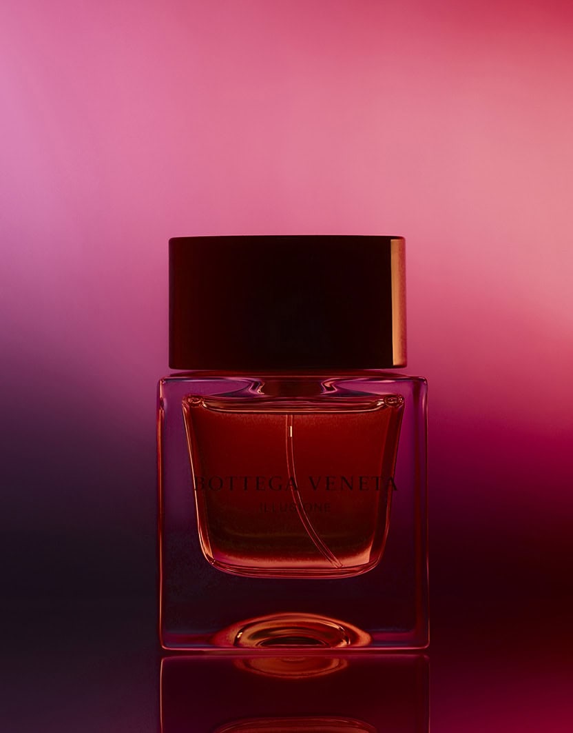 Fragrance bottle retouching for Bottega Veneta